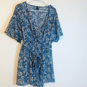 Chic Blue Floral Romper with Belt